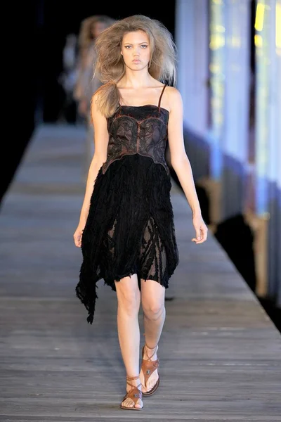 Look 23
